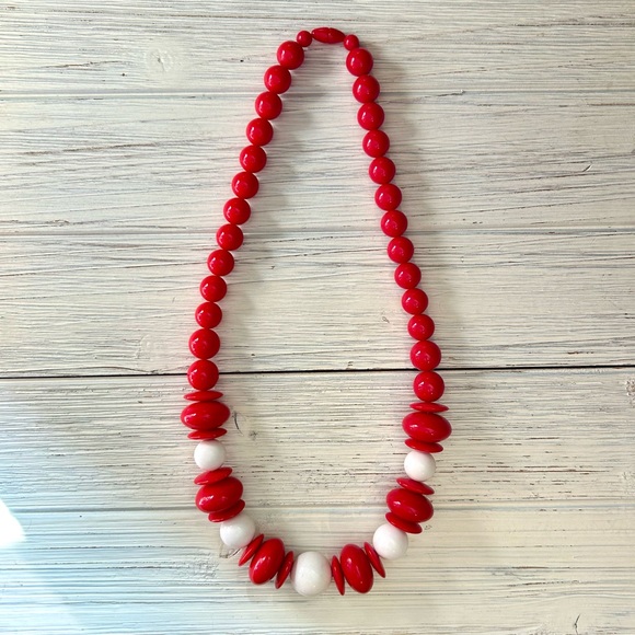 Vintage Jewelry - Vintage Red & White Large Plastic Beaded Necklace